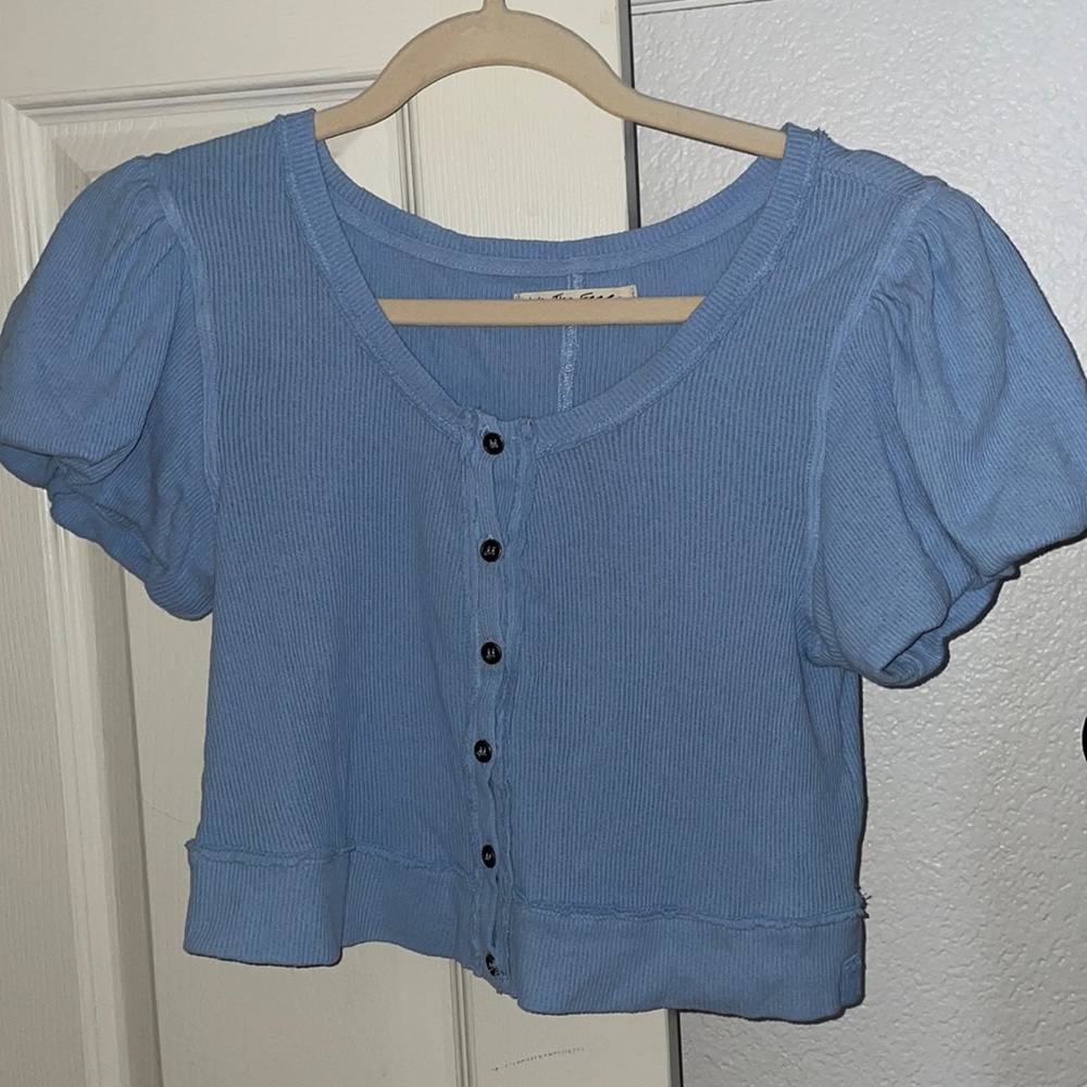 Light blue cropped shirt